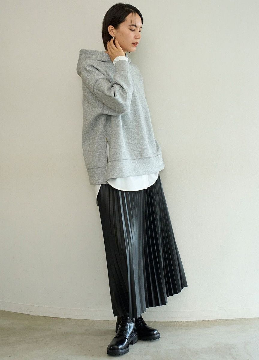 仿皮革光澤感百褶裙